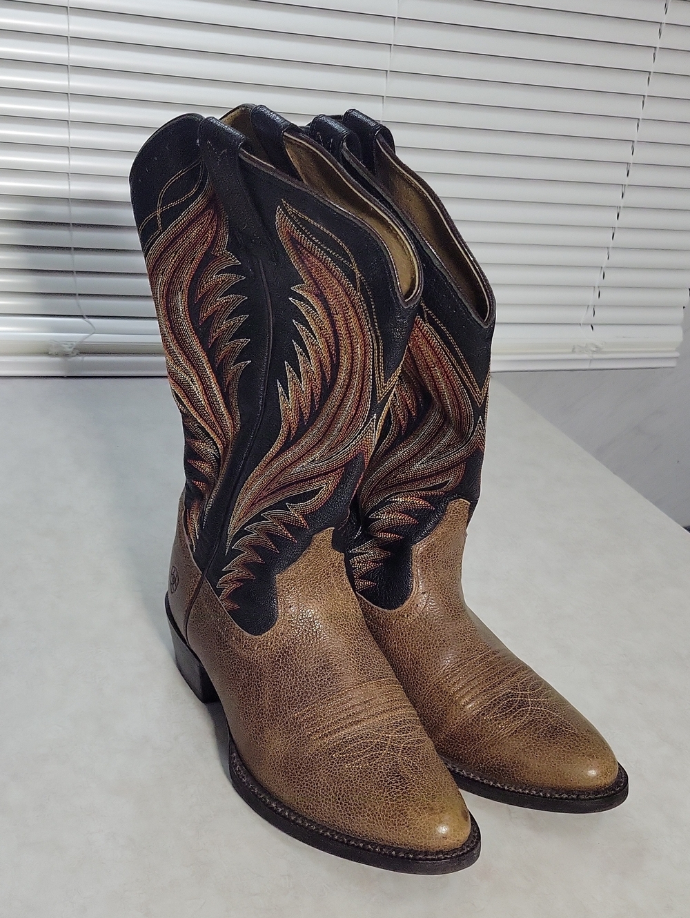 Ariat Heritage Pointed Toe Western Cowboy Boots